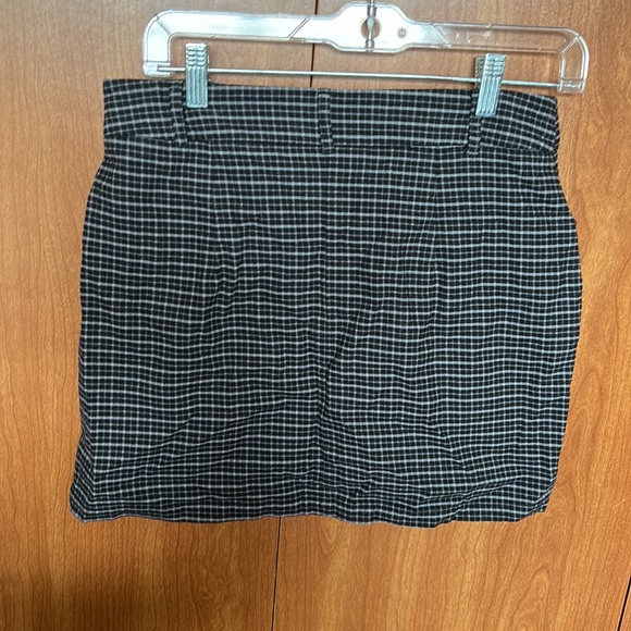 Black Plaid Mini Skirt - Picture 2 of 3